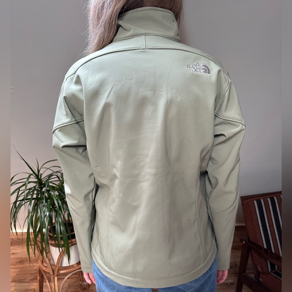 North Face Rain Jacket - Picture 3 of 5